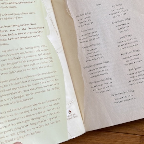 The Inn Boonsboro Trilogy Nora Roberts - Picture 2 of 2